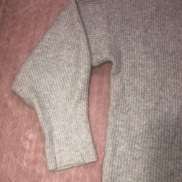 Halogen Womens Gray Knit V-Neck Sweater - Picture 4 of 6